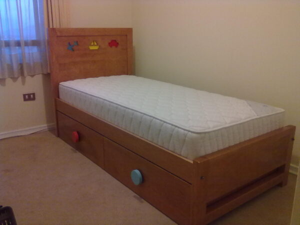 Cama Daniel