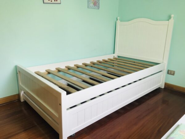 Cama Lucía